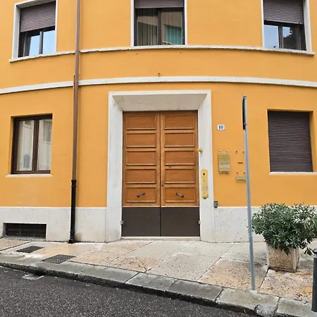 Veronavera Orlandi 아파트